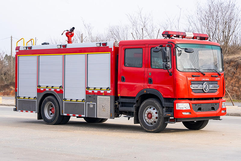凯力风-D9双排泡沫消防车7方